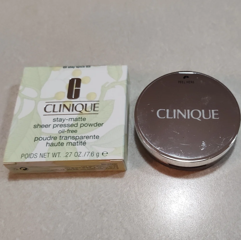 Clinique Stay-Matte Sheer Pressed Powder 05 Stay Spice (D) .27 oz. NIB